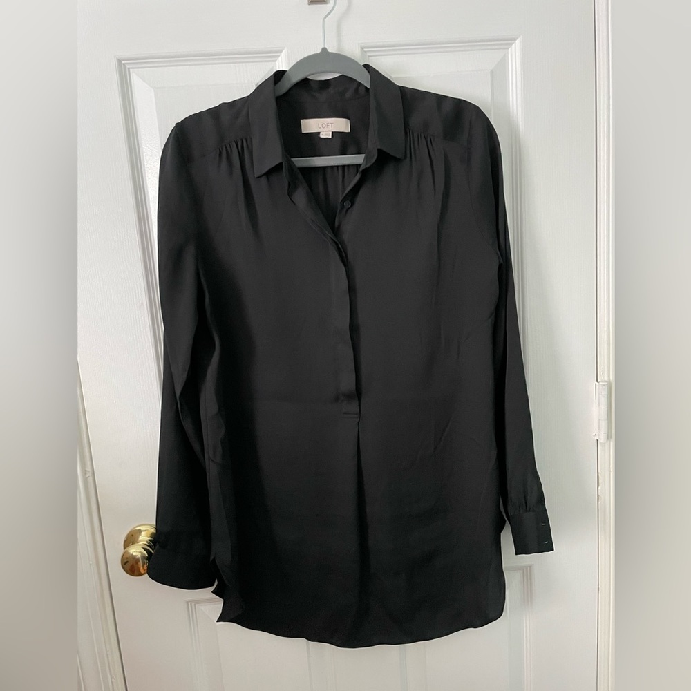 LOFT polyester Tunic blouse SIZE MEDIUM